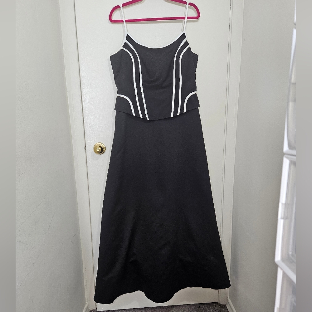 Vintage black/white Oblique corset dress formal prom gown. Size 16